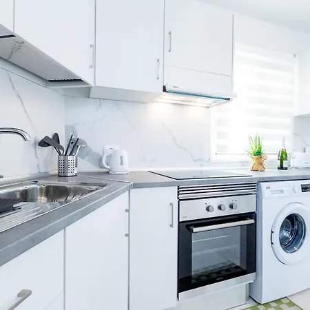 Apartmán 1l. Cozy Flores With Pool Costa Adeje (Tenerife)